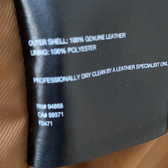 EUC Leather Jacket. Size Medium - Picture 7 of 7